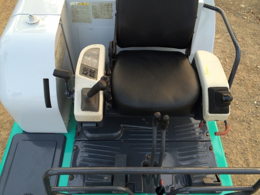 ขายรถแม็คโคร SUMITOMO SH30่JA เก่านอก มี VDO ทดลองขับให้ดู ไม่เคยผ่านการใช้งานในไทย ติดต่อ 086-775-7900, 086-324-1992