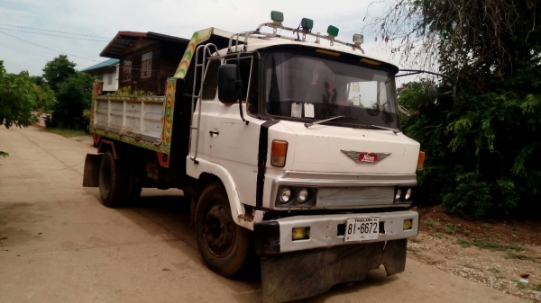 ขายด่วนรถ6ล้อดั้ม HINOKL300เครือง 130แรงยาง900ขอบ20