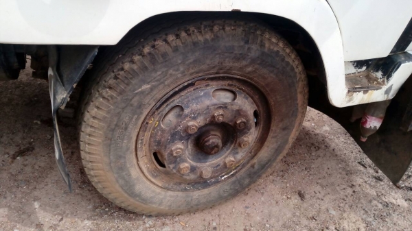 ขายด่วนรถ6ล้อดั้ม HINOKL300เครือง 130แรงยาง900ขอบ20