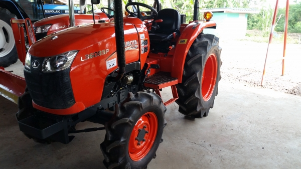 ขายรถไถคูโบต้า KUBOTA L 3608 SP (4WD) ขายรถไถคูโบต้า KUBOTA L 3608 SP (4WD)