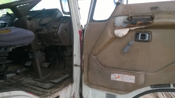 ขาย 10 ล้อ เพลาเดียว HINO KT925 วางเครื่อง EK100 260 แรงม้า ช่วงล่าง ZM หัว F18 มีระบบลำโพงลากพ่วง คัสซีสวย เบรคลมดัน พาวเวอร์ ทะเบียนพร้อมโอนครับ ขาย 10 ล้อ เพลาเดียว HINO KT925 วางเครื่อง EK100 260 แรงม้า ช่วงล่าง ZM หัว F18 มีระบบลำโพงลากพ่วง คัสซีสวย เบรคลมดัน พาวเวอร์ ทะเบียนพร้อมโอนครับ