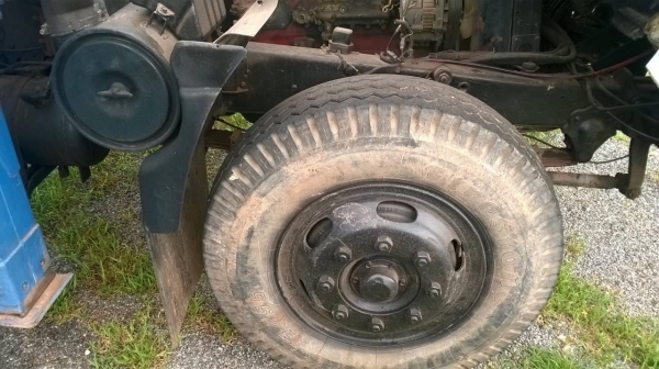 ขาย 6 ล้อ HINO FF3H กระบะยาว 6 เมตร ติดเครน 3 ตัน เครื่อง HO7D 195 แรงม้า คัสซีสวยตลอดเส้น เบรคทิฟฟี่ พาวเวอร์ ทะเบียนพร้อมโอนครับ