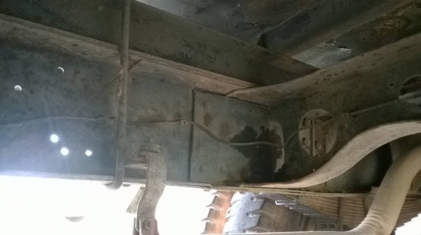 ขาย 6 ล้อ HINO FF3H กระบะยาว 6 เมตร ติดเครน 3 ตัน เครื่อง HO7D 195 แรงม้า คัสซีสวยตลอดเส้น เบรคทิฟฟี่ พาวเวอร์ ทะเบียนพร้อมโอนครับ