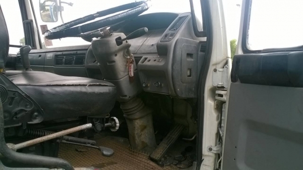 ขาย 6 ล้อ HINO FF3H กระบะยาว 6 เมตร ติดเครน 3 ตัน เครื่อง HO7D 195 แรงม้า คัสซีสวยตลอดเส้น เบรคทิฟฟี่ พาวเวอร์ ทะเบียนพร้อมโอนครับ