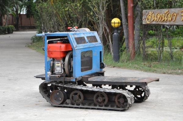 ขายรถบรรทุก ตีนตะขาบKUBOTA ดีเซล มีเกียร์ สภาพ เดิมญี่ปุ่น อะเนคประสงค์ 18,000เท่านั้น!!