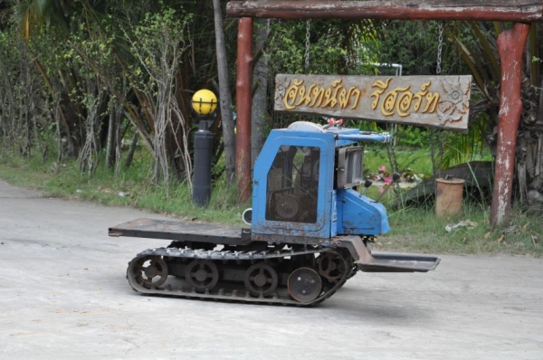 ขายรถบรรทุก ตีนตะขาบKUBOTA ดีเซล มีเกียร์ สภาพ เดิมญี่ปุ่น อะเนคประสงค์ 18,000เท่านั้น!!