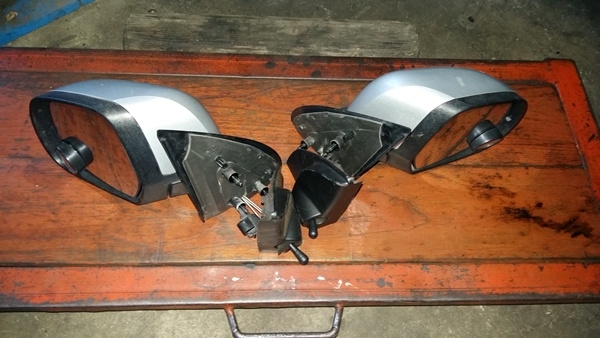 ขายกระจกมองข้าง nissan march ปรับมือ