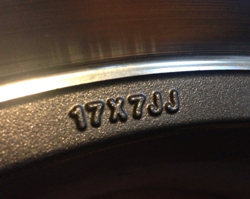 ล้อ ADVAN racing ขอบ17 สภาพดี ไม่มีซ่อม ราคาเบาๆ ล้อ ADVAN racing ขอบ17 สภาพดี ไม่มีซ่อม ราคาเบาๆ