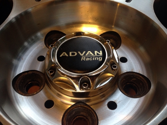 ล้อ ADVAN racing ขอบ17 สภาพดี ไม่มีซ่อม ราคาเบาๆ ล้อ ADVAN racing ขอบ17 สภาพดี ไม่มีซ่อม ราคาเบาๆ