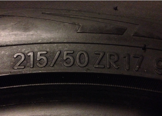 ยางใหม่ผลิตประเทศญี่ปุ่น Toyo Tires 215 50 17 ราคาพิเศษเส้นล่ะ 3,209 บาท หมดแล้วหมดเลย