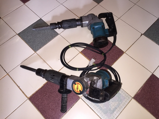 ขายเครื่องสกัดแย็กยี่ห้อ MAKITAรุ่น0810พร้อมใช้งานครับ ขายเครื่องสกัดแย็กยี่ห้อ MAKITAรุ่น0810พร้อมใช้งานครับ