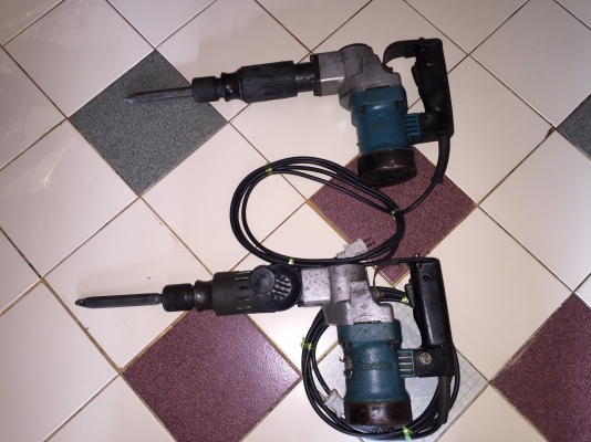 ขายเครื่องสกัดแย็กยี่ห้อ MAKITAรุ่น0810พร้อมใช้งานครับ ขายเครื่องสกัดแย็กยี่ห้อ MAKITAรุ่น0810พร้อมใช้งานครับ