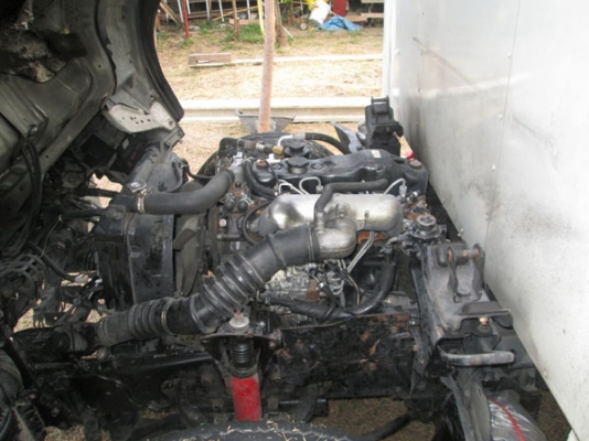 ISUZU NKR 69 E หัวการ์ตูน ตู้แห้ง ป้ายเล็กไม่ติดเวลา