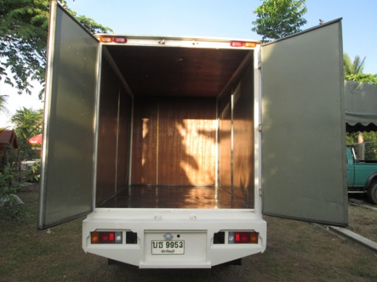 ISUZU NKR 69 E หัวการ์ตูน ตู้แห้ง ป้ายเล็กไม่ติดเวลา