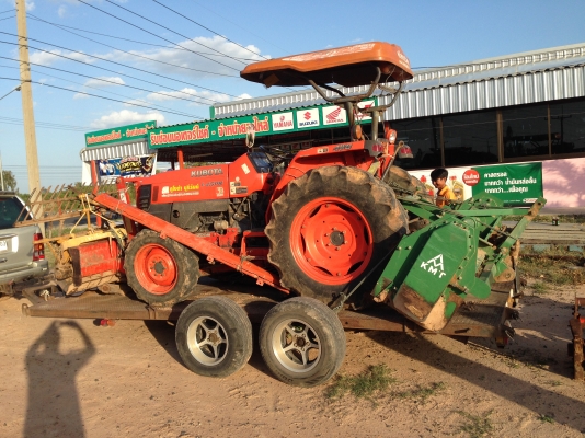 ขายโลตาลี่ ยาว 2.20 ม. รุ่น ใหญ่ สภาพสวย พร้อมใช้งาน  ราคา 45,000 บาท โทร 081-9972972 089-8451778