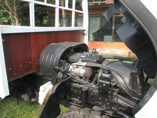 ISUZU NKS 71 G หัวการ์ตูนสูง 4 WD คานแข็ง ขับ 4 ล้อ ไม่ติดเวลา ISUZU NKS 71 G หัวการ์ตูนสูง 4 WD คานแข็ง ขับ 4 ล้อ ไม่ติดเวลา