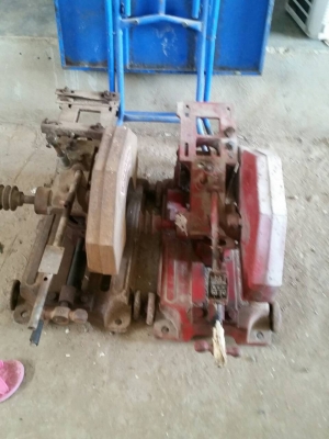 แท่นตัดวินเนอร์สภาพเดิมๆครับ เหมา 2  ตัวครับ  ไม่มีมอเตอร์ครับหามอเตอร์ใส่ใช้ได้ครับ ราคานี้คุ้มครับ