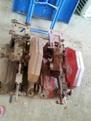 แท่นตัดวินเนอร์สภาพเดิมๆครับ เหมา 2  ตัวครับ  ไม่มีมอเตอร์ครับหามอเตอร์ใส่ใช้ได้ครับ ราคานี้คุ้มครับ