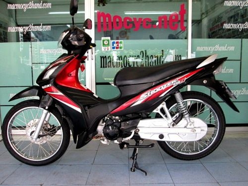 scooter  สีดำแดง ยอดนิยม ( สต๊าทมือ ) ระบบหัวฉีด รถเดือน กันยายน ปี 57 ไมล์ 6 พันโล แถม 3 รายการ