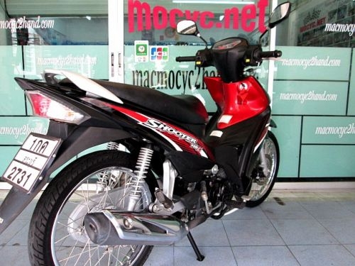 scooter  สีดำแดง ยอดนิยม ( สต๊าทมือ ) ระบบหัวฉีด รถเดือน กันยายน ปี 57 ไมล์ 6 พันโล แถม 3 รายการ