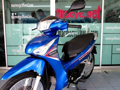 wave 125 i สีน้ำเงิน สีวัยรุ่น ( สต๊าทมือ ) รถเดือน ธันวาคม ปี 57 ไมล์ 2 พันโล ฟรีโอน แถม 5 รายการ