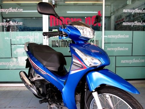 wave 125 i สีน้ำเงิน สีวัยรุ่น ( สต๊าทมือ ) รถเดือน ธันวาคม ปี 57 ไมล์ 2 พันโล ฟรีโอน แถม 5 รายการ