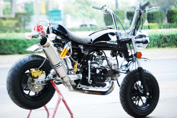 มอบของขวัญลดราคา  มังกี้ ลดราคา มี ให้ เลือกหลากหลายแบบ ไม่ซ้ำ ขับสนุก ขับมัน ทนทาน เรากล้า รับประกัน 100\%***มอบของขวัญลดราคาต้อนรับสงกรานต์ !!!! มังกี้ ลดราคา มี ให้ เลือกหลากหลายแบบ ไม่ซ้ำ ขับสนุก ขับมัน ทนทาน เรากล้า รับประกัน 100\%**