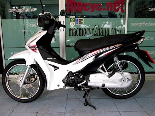 wave 110 i สีขาวดำ พิมนิยม ( สต๊าทมือ ) รถเดือน กุมภาพันธ์ ปี 58 ไมล์ 4 พันโล ฟรีโอน แถม 5 รายการ 31900