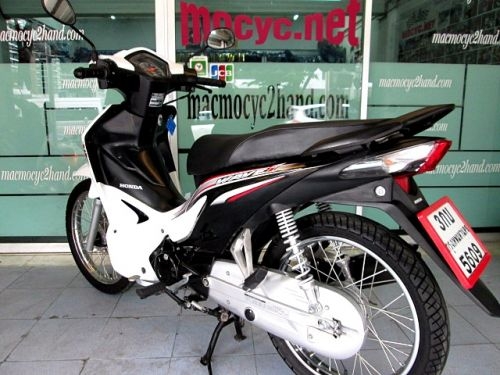 wave 110 i สีขาวดำ พิมนิยม ( สต๊าทมือ ) รถเดือน กุมภาพันธ์ ปี 58 ไมล์ 4 พันโล ฟรีโอน แถม 5 รายการ 31900