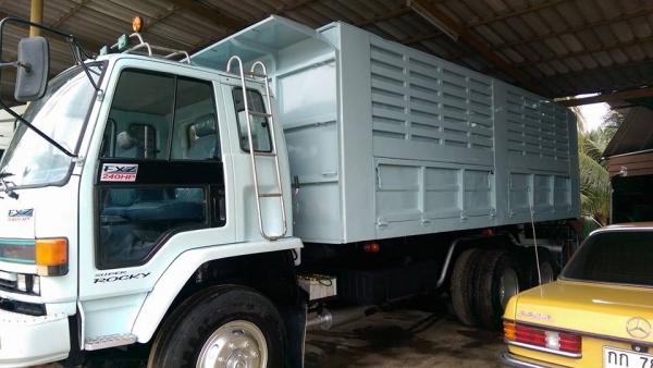 ร๊อกกี้ 240 แรง 2 เพลาดัมพ์ กระบะเหล็ก รถสวย พร้อมใช้งานครับ ร๊อกกี้ 240 แรง 2 เพลาดัมพ์ กระบะเหล็ก รถสวย พร้อมใช้งานครับ