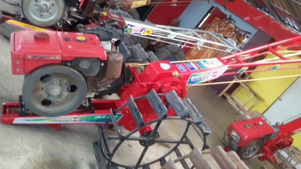 ขายเครื่องยันม้า เอ็ม115พร้อมโครบางนาจะชื่อแต่เครื่องก็ได้ครับราคา23000บาทจะชื่อแต่โครงก็ได้ราคา16500บาท ล้อเหล็ก   ราคารวม39000บาท อยู่ วังบัว คลองขลุง กำแพงเพชร     สนใจสอบุถามได้ที่081 3655997 อ๋าพร  พาเจริญ  ราคาต่อรองได้อีกนะครับ