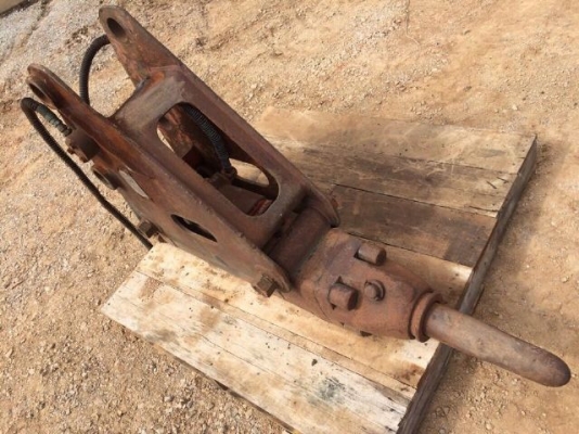 ขายหัวกระแทก NPK ใช้กับ รถขุด PC 120 นำเข้าจากญี่ปุ่น ติดต่อ 081-2990958/089-8368497 (เจ้าของขายเอง) ขายหัวกระแทก NPK ใช้กับ รถขุด PC 120 นำเข้าจากญี่ปุ่น ติดต่อ 081-2990958/089-8368497 (เจ้าของขายเอง)