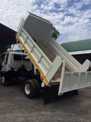 ขายหกล้อด้ัม195แรงHO7Dกะบะยาว3.60ขายสด ผ่อน