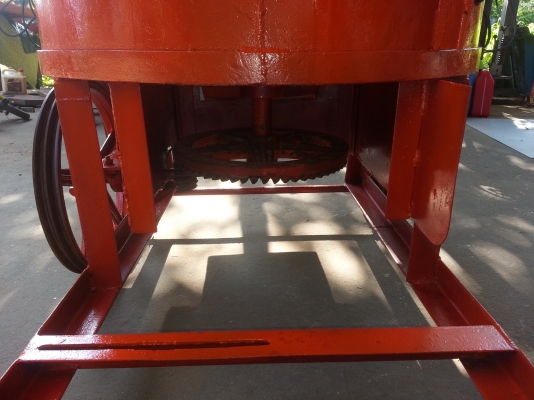 ขายแล้วครับ โม่ปูนฉาบ ขายแล้วครับ โม่ปูนฉาบ