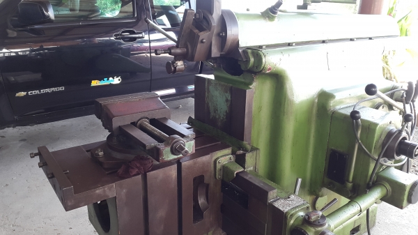 แท่นไส 24 นิ้ว เกียร์บล็อก พร้อมใช้งาน สภาพสวย ๆ ด่วน !!!! 54,000