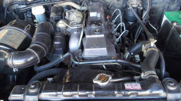 ขายมิตซูบิชิ สตราด้า 4 ประตู ปี 2004 MT 2.8 ขายมิตซูบิชิ สตราด้า 4 ประตู ปี 2004 MT 2.8