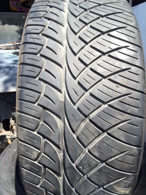 ยางขอบ 20"265/50R20 Nitto ปี 2013 สวยๆ 4เส้น ขาย 6,800 บาท
