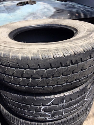 ยางกะบะขอบ 14"195R14 Bridgestone สวยๆ 2เส้น ขายเพียง 1,500 บาท