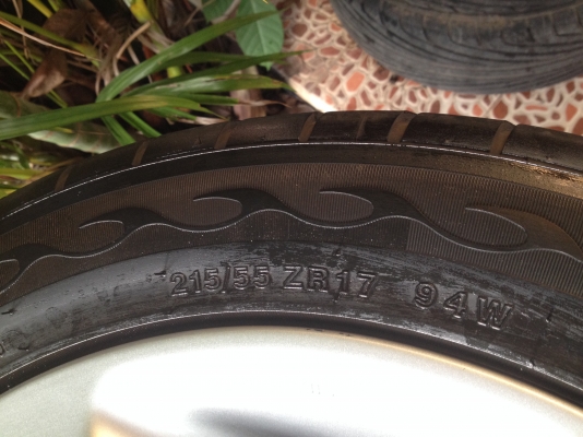 ขายล้อแม็ก พร้อมยาง Honda CR-V 215 55 17 กลางปี 11 5500