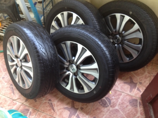 ขายล้อแม็ก HONDA FREED พร้อมยาง 195 55 15 ขายล้อแม็ก HONDA FREED พร้อมยาง 195 55 15