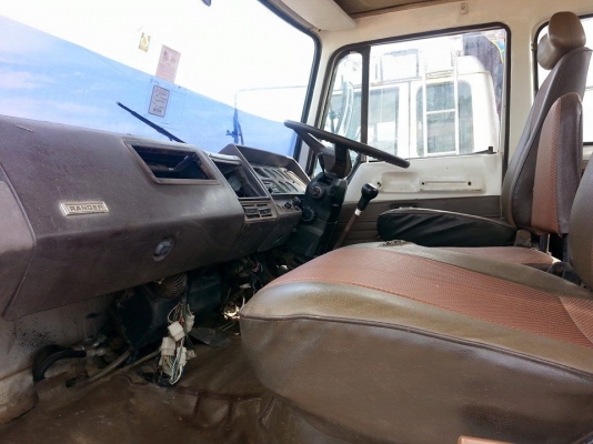 ขายเทรลเลอร์HINO 2เพลา หางใหญ่ขึ้นPC200ได้สบาย เครื่องดี แคชซีสวย ยางดี ภายในสวย สภาพพร้อมใช้งาน เอกสารพร้อมโอน สนใจโทร 090-8588220คุณนะ 093-3258446คุณบิว ID:narong498 หรือเข้าดูสินค้าอื่นๆได้ที่ www.truck.in.th/498 หรือเพจFacebook ณรงค์ ซื้อขายรถมือสอง (