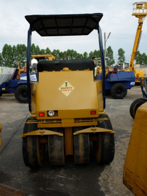 ขาย รถบดสั่นสะเทือน 4 ตัน KAWASAKA KV4AII เก่านอก 380,000 TEL : 087-0339334 (อ็อฟ)