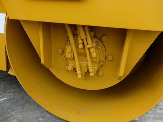 ขาย รถบดสั่นสะเทือน 4 ตัน KAWASAKA KV4AII เก่านอก 380,000 TEL : 087-0339334 (อ็อฟ)