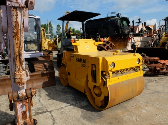 ขาย รถบดสั่นสะเทือนขนาดเล็ก SAKAI SG25 เก่านอก 300,000 TEL : 087-0339334 (อ็อฟ) ขาย รถบดสั่นสะเทือนขนาดเล็ก SAKAI SG25 เก่านอก 300,000 TEL : 087-0339334 (อ็อฟ)