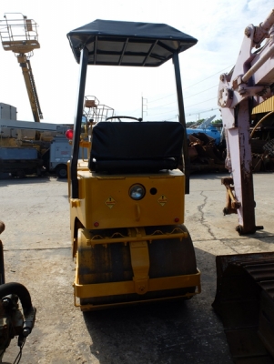 ขาย รถบดสั่นสะเทือนขนาดเล็ก SAKAI SG25 เก่านอก 300,000 TEL : 087-0339334 (อ็อฟ) ขาย รถบดสั่นสะเทือนขนาดเล็ก SAKAI SG25 เก่านอก 300,000 TEL : 087-0339334 (อ็อฟ)