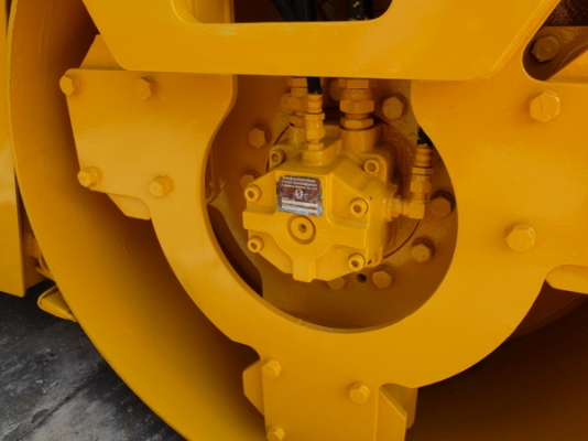 ขาย รถบดสั่นสะเทือนขนาดเล็ก SAKAI SG25 เก่านอก 300,000 TEL : 087-0339334 (อ็อฟ) ขาย รถบดสั่นสะเทือนขนาดเล็ก SAKAI SG25 เก่านอก 300,000 TEL : 087-0339334 (อ็อฟ)