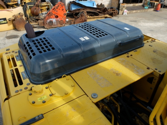 ขาย รถขุด KOMATSU PC200-8 สวยๆเดิมๆ 2,200,000 TEL : 087-0339334 (อ็อฟ) ขาย รถขุด KOMATSU PC200-8 สวยๆเดิมๆ 2,200,000 TEL : 087-0339334 (อ็อฟ)