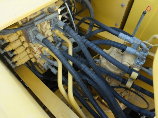 ขาย รถขุด KOMATSU PC200-8 สวยๆเดิมๆ 2,200,000 TEL : 087-0339334 (อ็อฟ) ขาย รถขุด KOMATSU PC200-8 สวยๆเดิมๆ 2,200,000 TEL : 087-0339334 (อ็อฟ)