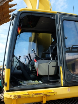 ขาย รถขุด KOMATSU PC200-8 สวยๆเดิมๆ 2,200,000 TEL : 087-0339334 (อ็อฟ) ขาย รถขุด KOMATSU PC200-8 สวยๆเดิมๆ 2,200,000 TEL : 087-0339334 (อ็อฟ)