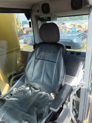 ขาย รถขุด KOMATSU PC200-8 สวยๆเดิมๆ 2,200,000 TEL : 087-0339334 (อ็อฟ) ขาย รถขุด KOMATSU PC200-8 สวยๆเดิมๆ 2,200,000 TEL : 087-0339334 (อ็อฟ)